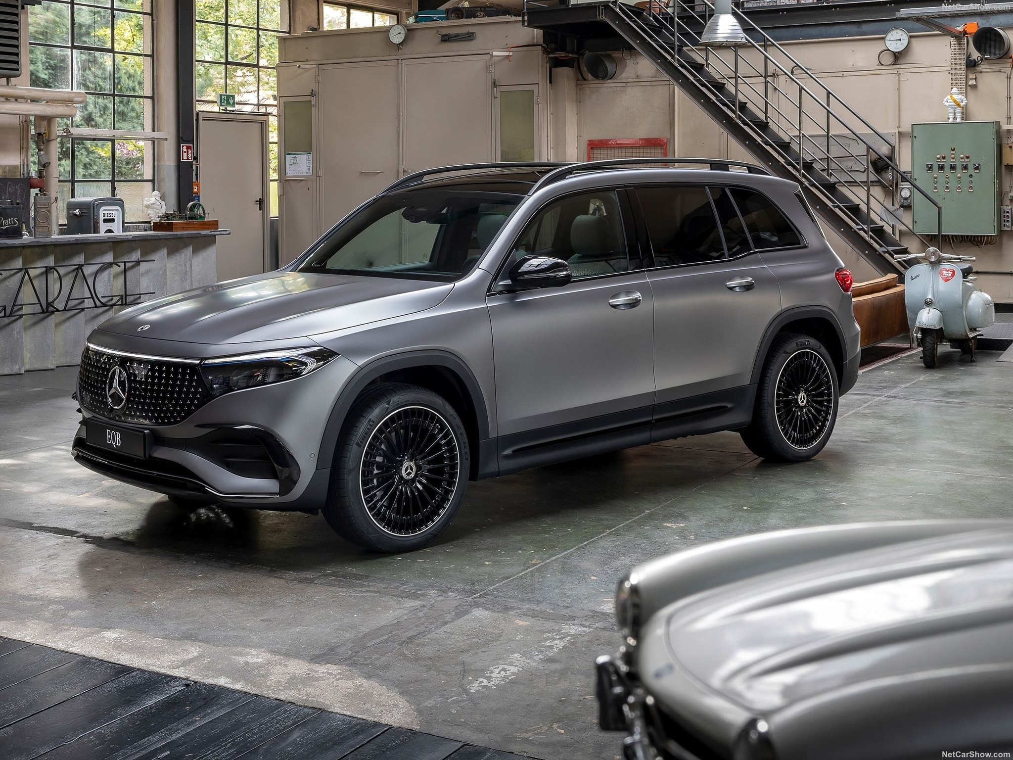 Mercedes-Benz EQB 250+