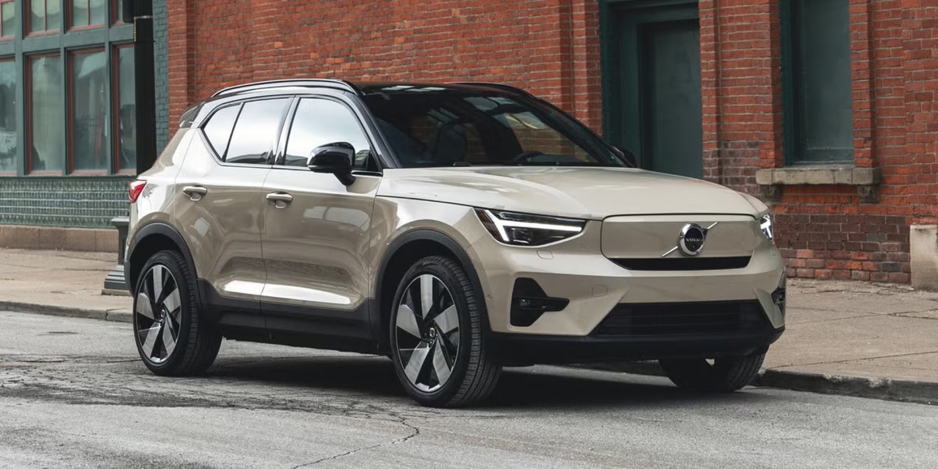 Volvo EX40 Twin Motor